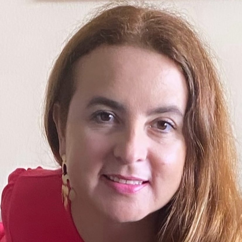 Paola Duran
